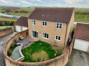 Photo 19- click for photo gallery